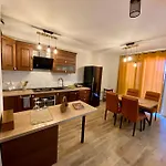 With Balcony And Free Parking Apartman *