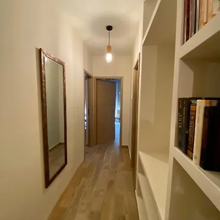 With Balcony And Free Parking Apartman