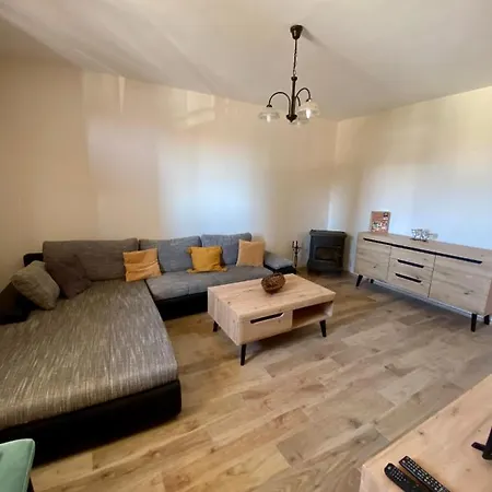 With Balcony And Free Parking Apartman *