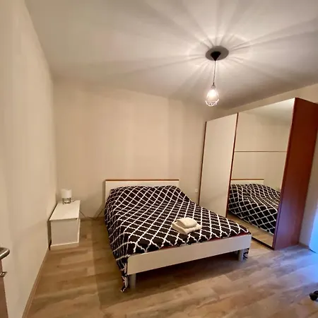 Апартаменты With Balcony And Free Parking